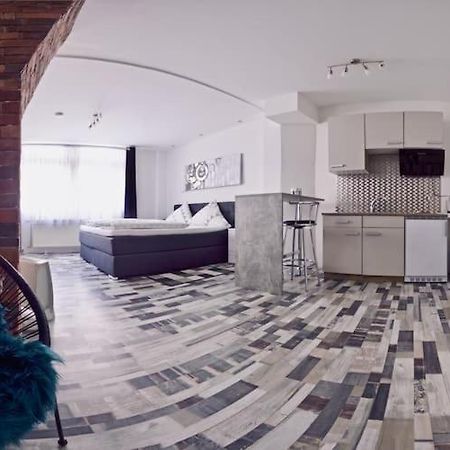 Moderne Wohnung Schwarzwald - In Bester Lage Direkt Am Fluss Bad Wildbad Esterno foto