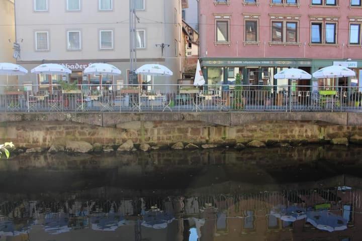 Moderne Wohnung Schwarzwald - In Bester Lage Direkt Am Fluss Bad Wildbad Esterno foto
