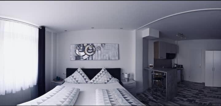 Moderne Wohnung Schwarzwald - In Bester Lage Direkt Am Fluss Bad Wildbad Esterno foto